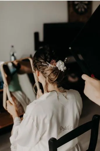 Coiffure et maquillage mariée
