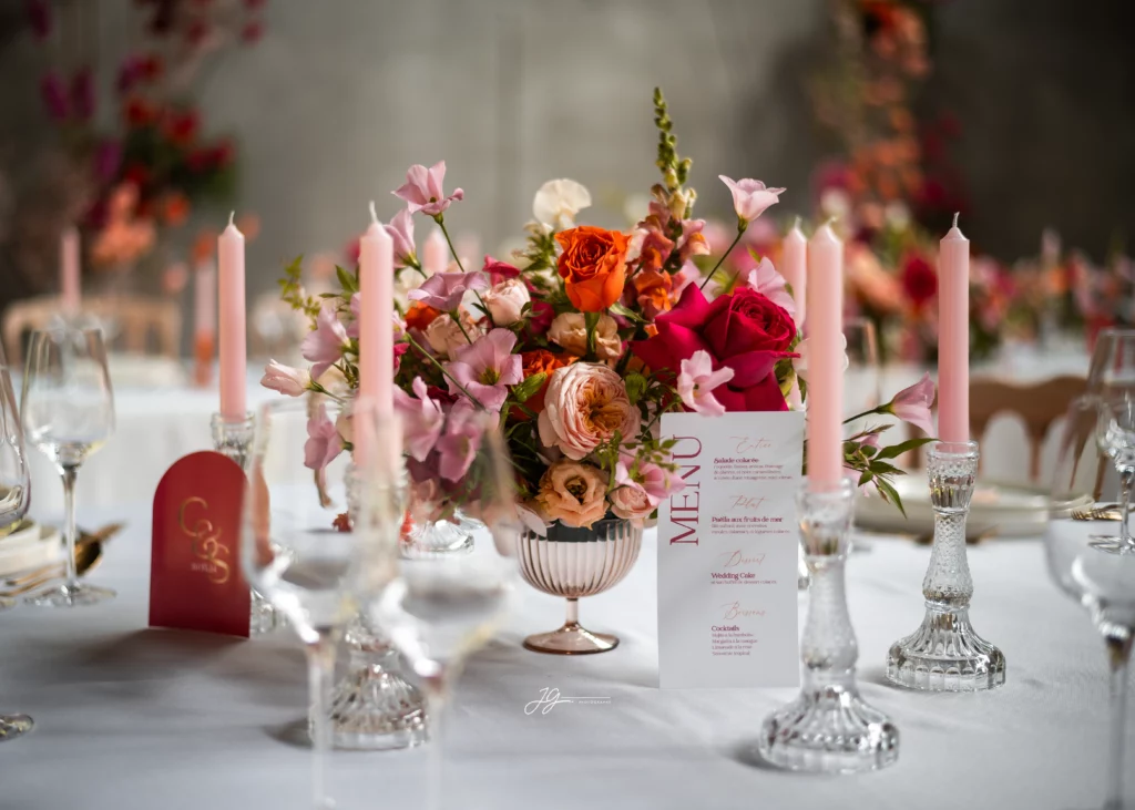 table mariage fushia et orange