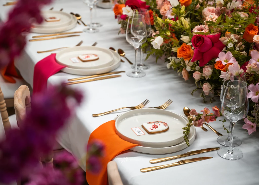 table mariage fushia et orange